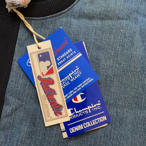 Champion Exclusive Detroit MLB Denim Sweatshirt - Picture 3 of 7